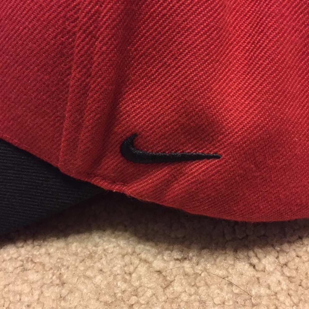 Nike Cincinnati Reds Ball Cap - Picture 2 of 4